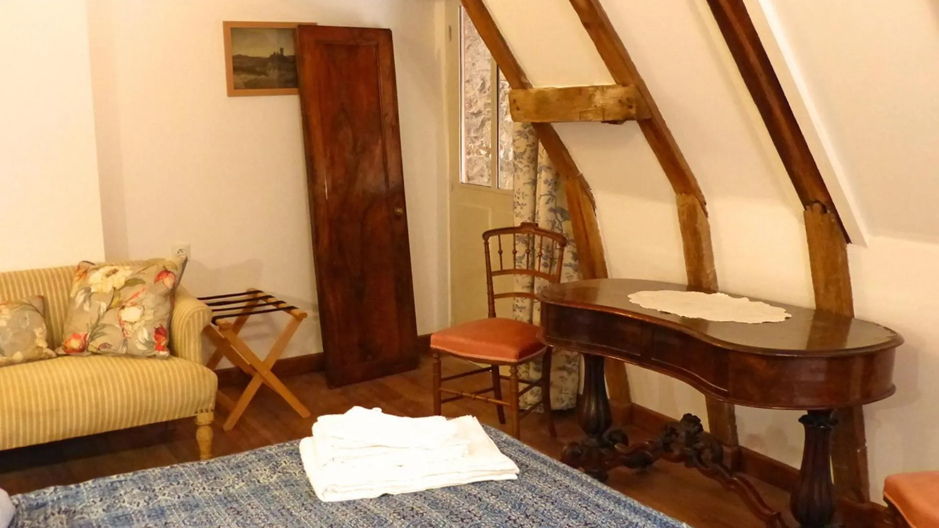 Holiday home Elegant Cottage Medieval Restaure Avec Piscine, Cheminee, Proche Du Golf Et Attractions Culturelles - Fr-1-489-335 Herisson