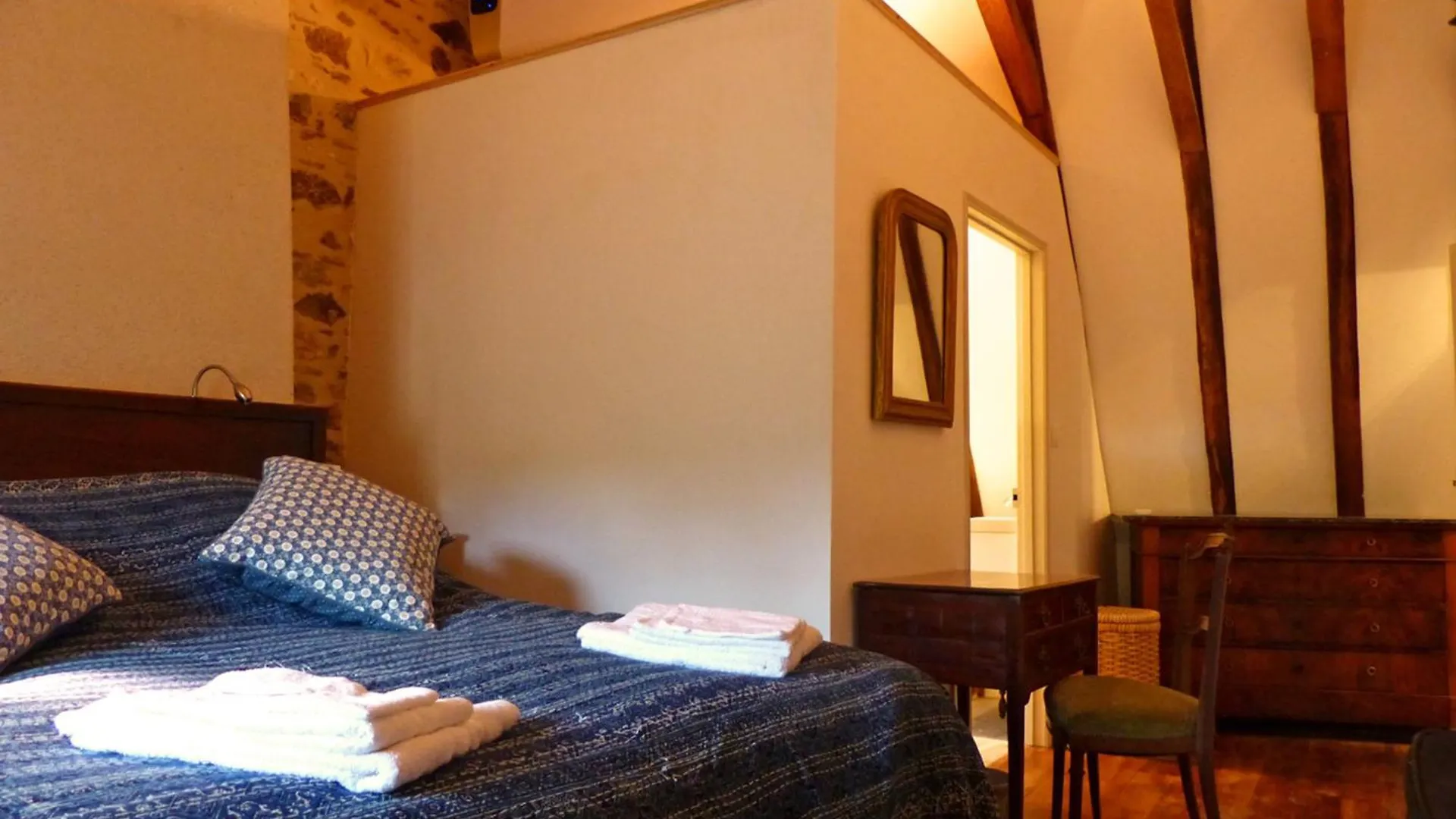 Elegant Cottage Medieval Restaure Avec Piscine, Cheminee, Proche Du Golf Et Attractions Culturelles - Fr-1-489-335 Herisson Holiday home