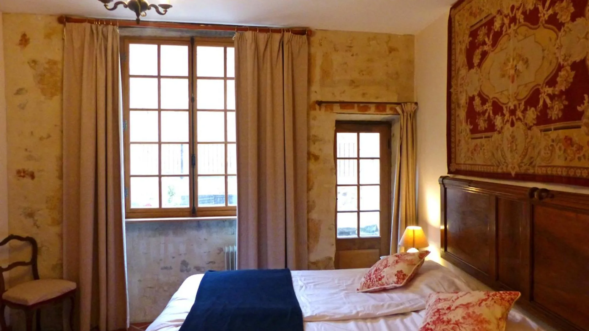 Elegant Cottage Medieval Restaure Avec Piscine, Cheminee, Proche Du Golf Et Attractions Culturelles - Fr-1-489-335 Herisson